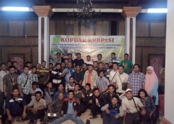 grup Facebook Komunitas Peternak Bebek Petelur & Pedaging Seluruh Indonesia (KPBP2SI) saat melakukan kopdar.