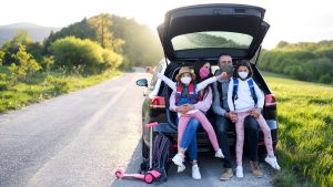 Ilustrasi family road trip saat pandemi