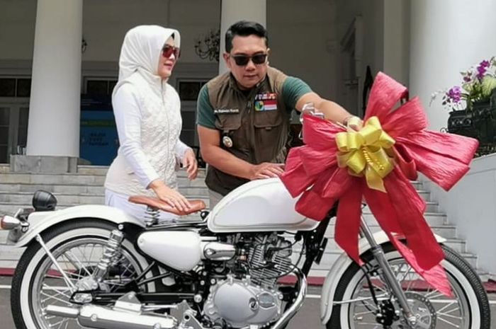 Motor Custom Ridwan Kamil buat Istri garapan UMKM