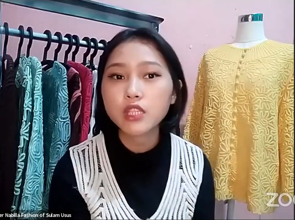 Nabilla Zahara pemilik UMKM sulam usus dari Lampung