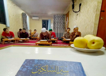 Pengajian terbuka untuk karyawan JNE yang ingin memperdalam bacaan Al Quran maupun ilmu Fiqih dan sebagainya