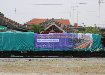 KAI dan PT Semen Indonesia resmi luncurkan KA barang angkutan semen