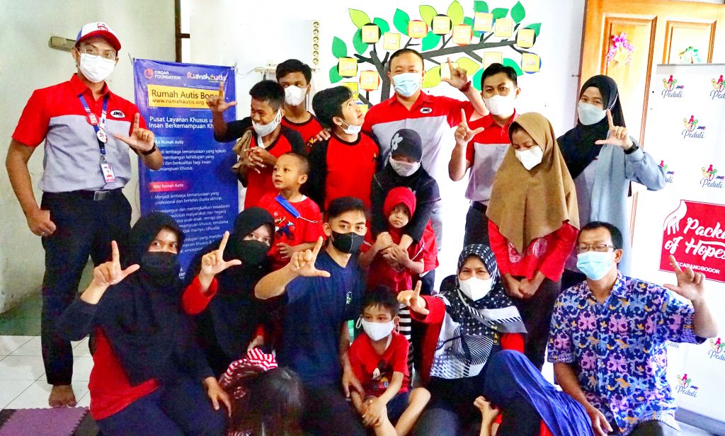 Ksatria JNE Bogor dalam perayaan Hari Autisme sedunia