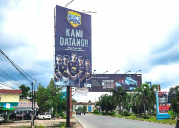 Reklame Cosmo JNE FC di Pontianak