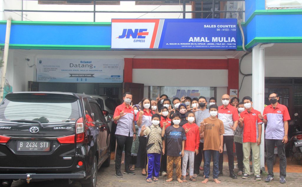 Agen JNE Amal Mulia dibuka untuk membiayai kepentingan anak yatim di Yayasan Amal Mulia