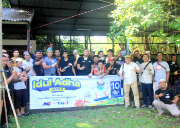Pelaksanaan pemotongan hewan kurban di Yayasan Yatuna, Kramat Jati, Jakarta Timur.