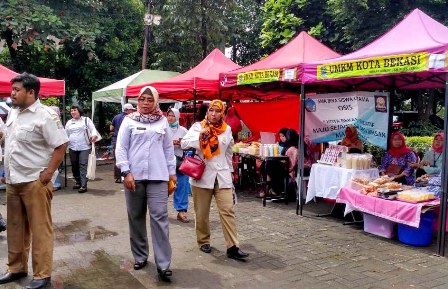 JNE Bekasi Siasati Tumbuhnya Tren Perdagangan di Media Sosial