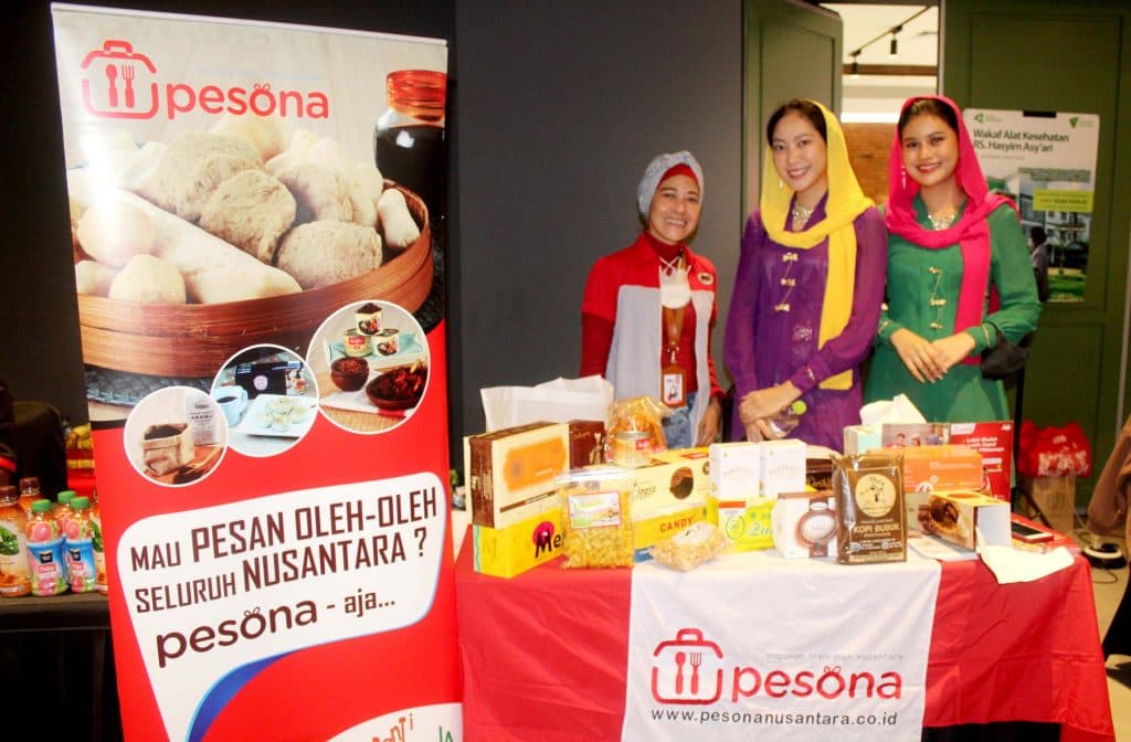 Booth Pesona Nusantara di ajang SMES and Tourism Day