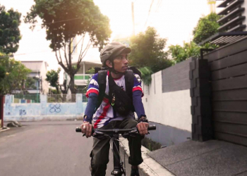 Bersepeda Membawa Nikmat, Kisah Kurir Westbike yang Dapat Hadiah Umrah