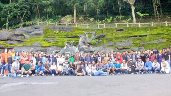 Para peserta Retret saat berada di obyek wisata Selecta, Kota Batu, Malang.