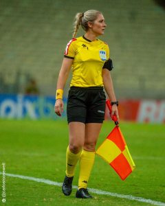 neuza back menjadi wasit wanita Piala Dunia 2022