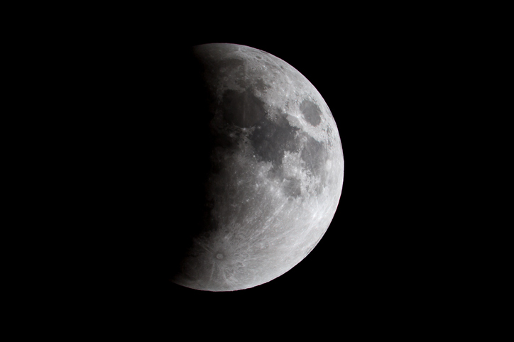 ilustrasi gambar gerhana bulan
