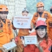 Tim SAR dan para relawan longsor di bogor
