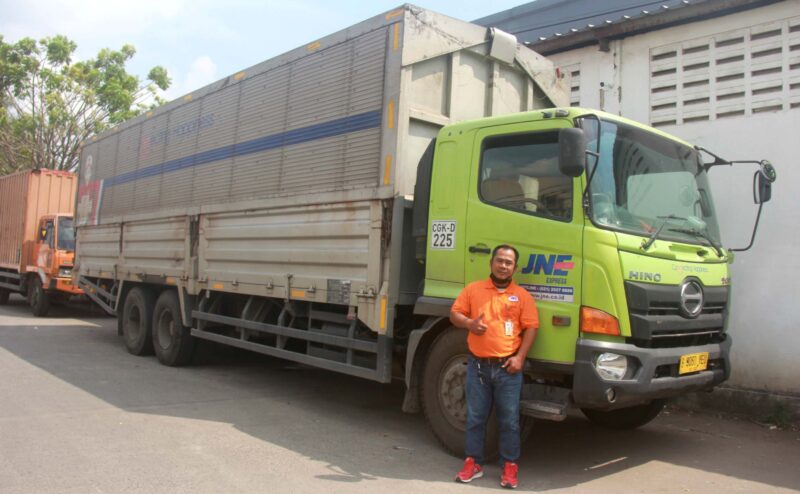Kiriman JNE Trucking biasanya melesat menjelang Ramadhan