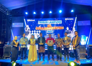 JNE raih penghargaan berkat layanan Super Speed dari Tribun Lampung