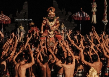 Mengenal Tari Kecak: Tradisi dan Makna dari Bali yang Menawan