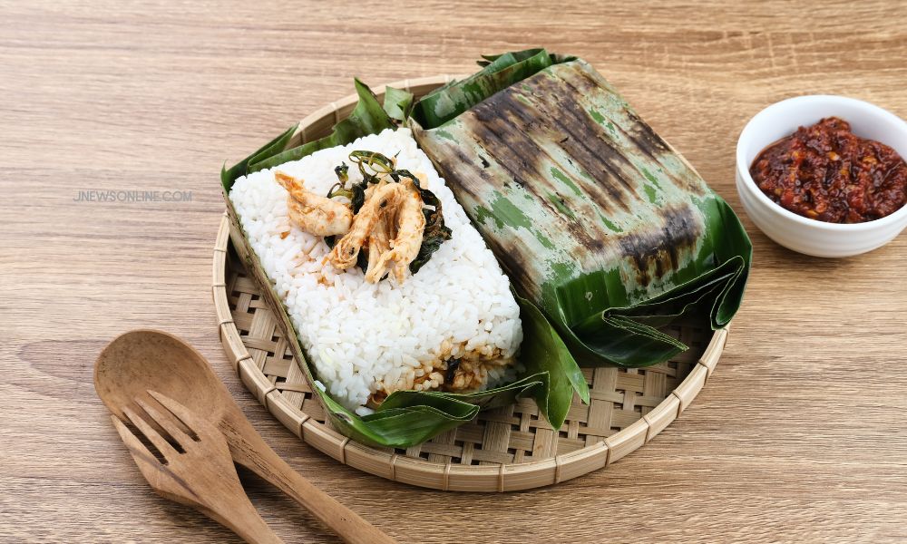 Nasi Bakar sebagai Makanan Jalanan yang Populer