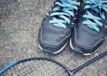 Panduan Lengkap Memilih Sepatu Badminton yang Tepat