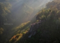 Tebing Keraton dan Cerita di Balik Panoramanya yang Memukau