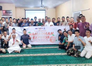 karyawan jne medan ikuti kegiatan pesantren express