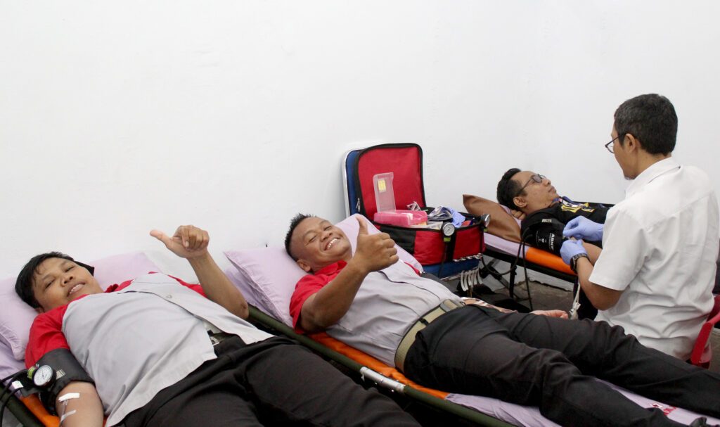 rutin donor darah bagi kesehatan tubuh