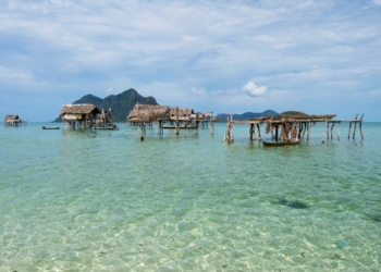 Mengenal Desa Torosiaje: Keindahan Kampung Laut di Sulawesi