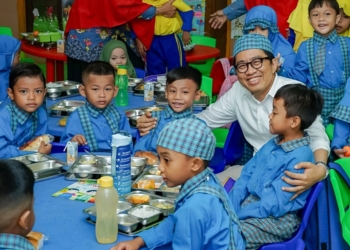 pelaksanaan makan bergizi gratis di sekolah