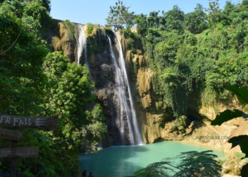 Keindahan Air Terjun Nglirip yang Memukau di Tuban