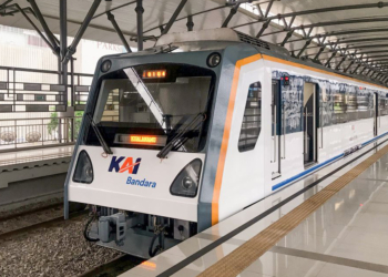 jadwal dan harga tiket kereta bandara Soetta dari Stasiun Manggarai
