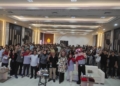 Para peserta berfoto bersama Narasumber Creative Workshop di Universitas Surabaya (22/5/2025)