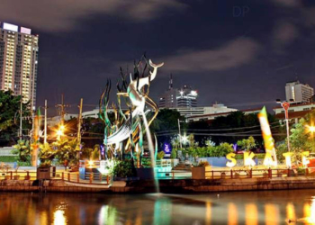 wisata populer surabaya