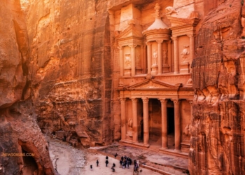 Petra Yordania: Kota Kuno Nabatea Penuh Misteri