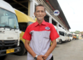 Dede Komara, bekerja di bagian operasional malam
