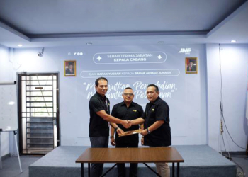 kepala cabang baru jne padang