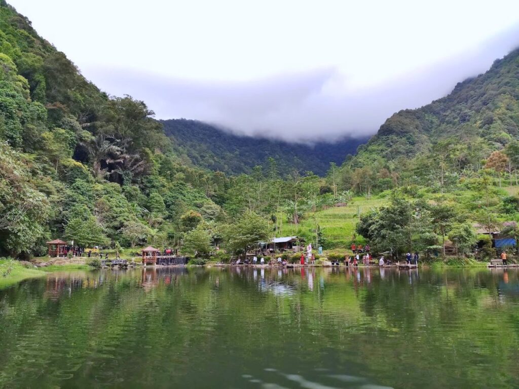 Candi Muncar Wonogiri: Petilasan dan Telaga yang Alami