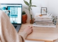Kerja Remote dengan Peluang Karier Global