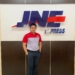 Kepala Cabang Utama JNE Jambi, Jacksen.