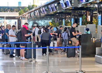 pemerintah turunkan harga tiket pesawat di musim libur nataru