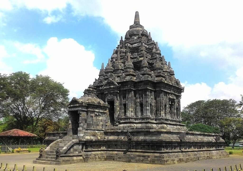 Candi Bubrah: Candi Buddha di Kompleks Prambanan