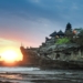 Pura Tanah Lot: Sejarah, Daya Tarik, dan Panduan