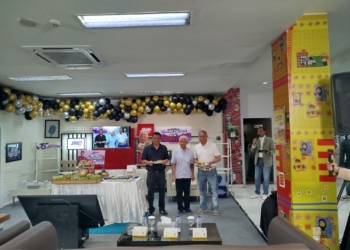 kebersamaan karyawan jne