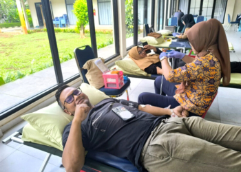 kegiatan cek kesehatan gratis dan donor darah di Jakarta