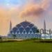 6 Masjid Viral di Indonesia dengan Kisah dan Keunikannya