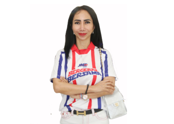 sebelum mendirikan JNE, H. Soeprapto membesarkan TIKI