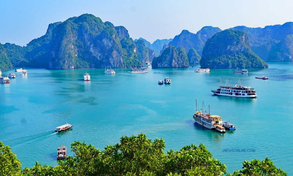 Ha Long Bay: Keindahan Teluk Legendaris yang Jadi Ikon Vietnam