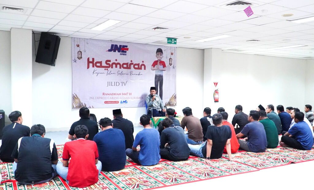 karyawan JNE Surabaya