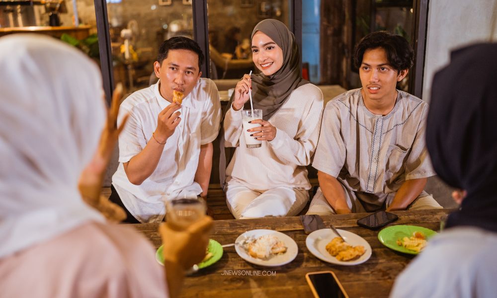 Bukber Hemat, Cara Siasati agar Tidak Boros