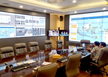 memantau jalur mudik