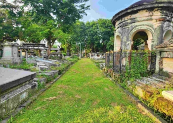 makan eropa peneleh, surabaya