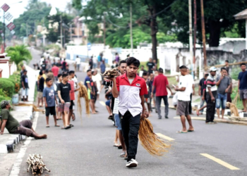 karyawan jne di flores timur